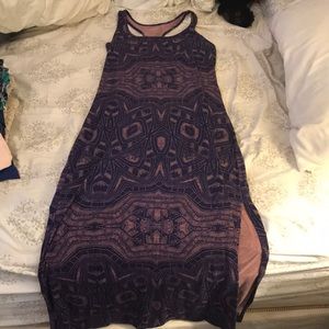 Maxi dress with slit on right side